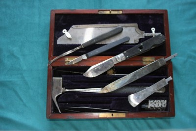surgeon'sset2.jpg