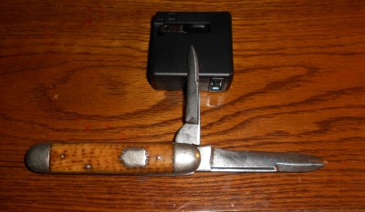 Walden Knife Co 003.jpg