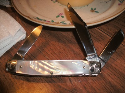 Pearl and M. Ivory Engraved 041.jpg