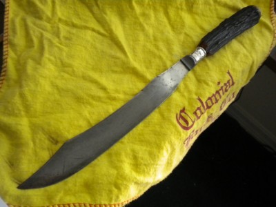 Meriden Cutlery Company Stag Handle Carving Knife (18).JPG