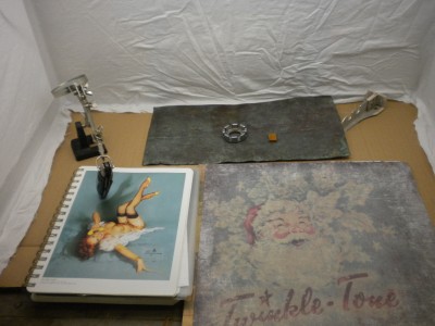 colonial and light box pix 005.JPG