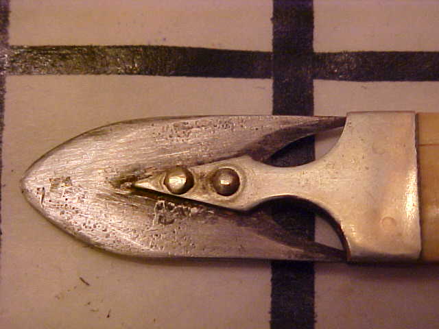 QuillKnifeDetail1.JPG