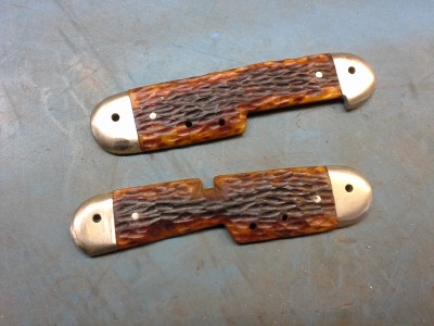Handles pinned.