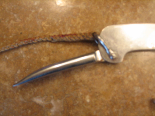 Knife008.jpg