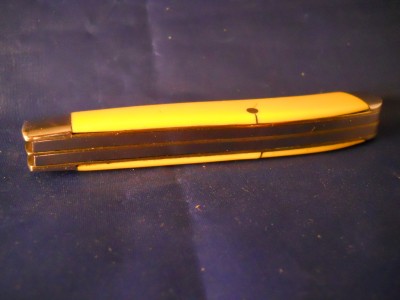 colonial old cutler trapper pin crack  5.JPG