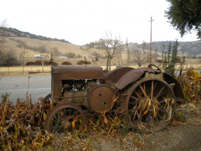 tractors 006.JPG