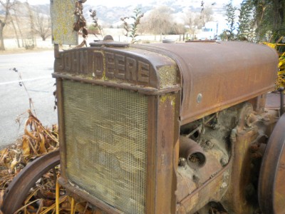 tractors 008.JPG