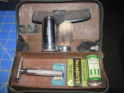 Razors&Stuff1 001.jpg