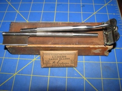 Razors&Stuff1 041.jpg
