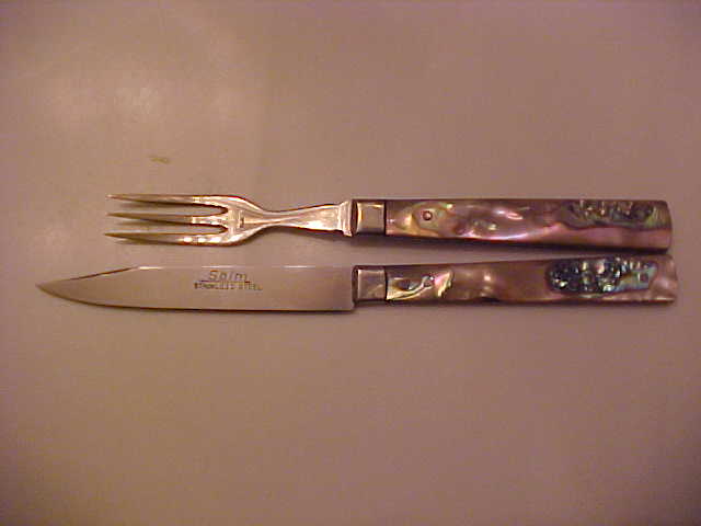 SalmKnifeFork1.JPG