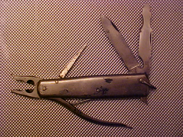 PlierKnife2.JPG
