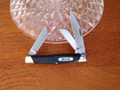 BUCK 301 - MFG in CA  1987.JPG