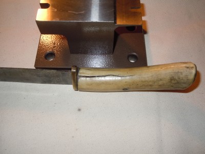 BoneHandledBowie 004.jpg