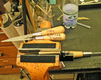 5- Blades & jig in vise ready to file.jpg