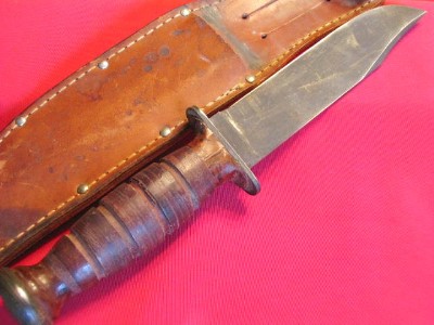 KA-BAR Fixed Blade, WWII Fighting Knife, 6 inches .JPG