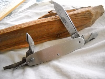 Vintage Utica Cutlery Co Camp Utility 4 Bklade Knife (2).JPG