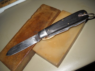 Utica Cutlery Electricians Knife 002.JPG