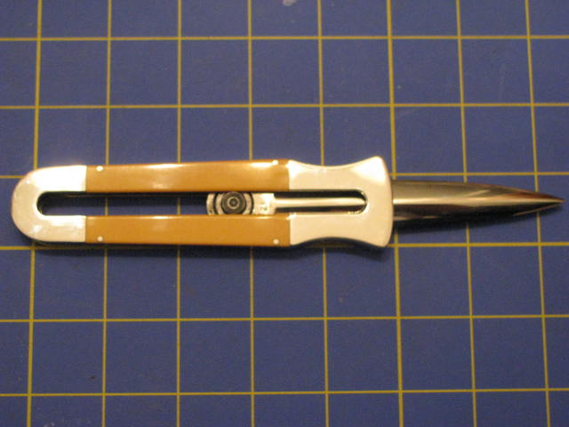 CarlosTeranoCigarBox2 048.jpg