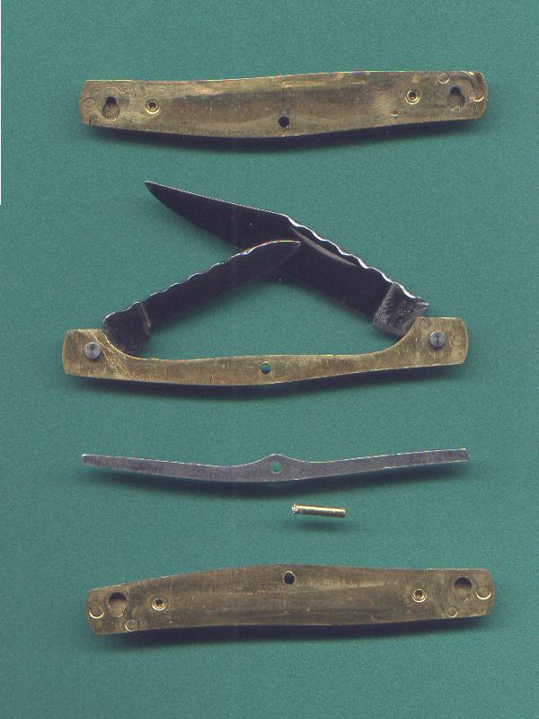 Schrade-Keyhole-001a.jpg