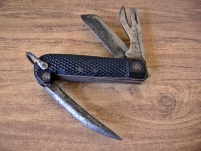 British Army Knife with Marlin Spike 1943 - Open.JPG