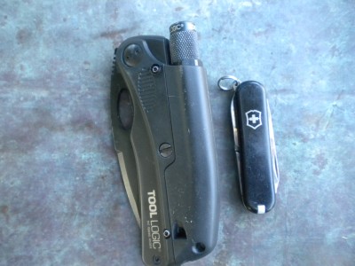 knives and ebay items aug 018.JPG