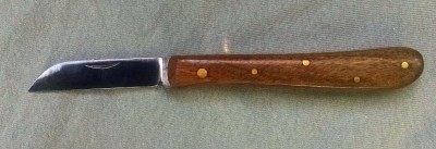 Tina grafting knife a.jpg