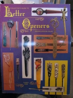 Knife ReferenceBooks1 039.jpg