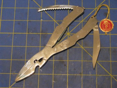 FredMacOverland12in1Tool 003.jpg