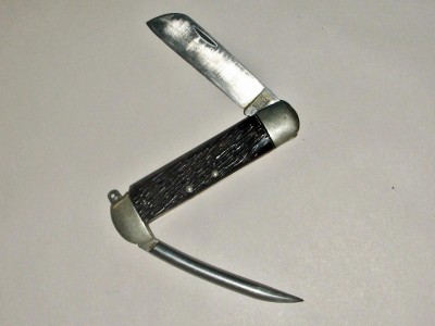 Schrade Yachtsman - Open.jpg
