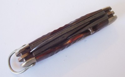 case xx 1970 red bone scout knife 6445R before5.jpg