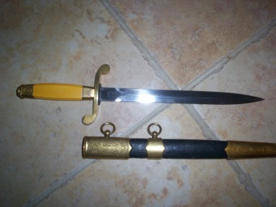 dagger1.jpg