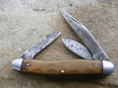 knives and house reconstruction ,Loretta 940.JPG