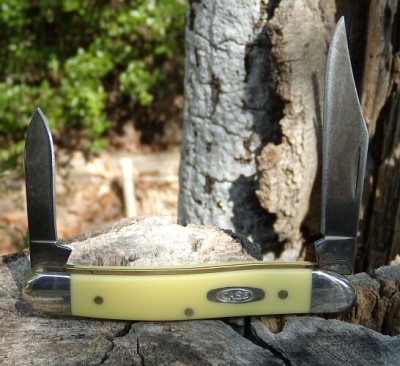 Case Yellow CV Penknife 00.jpg