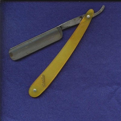 RobRazor9.JPG