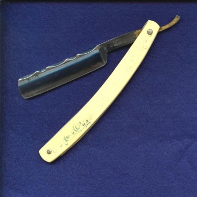RobRazor19.JPG