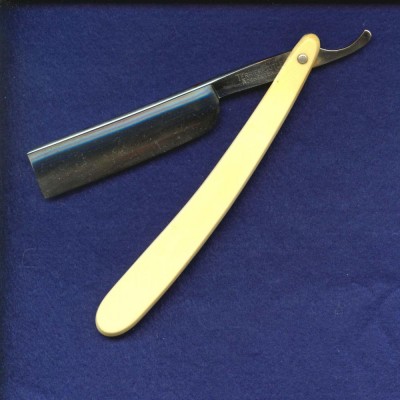 RobRazor18.JPG