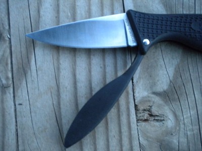 aug knives 004.JPG