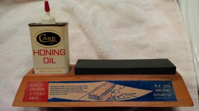 Case Counter Hone, rectangular oil can