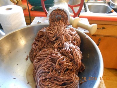 venison/pork mix seasoned for summer sausage