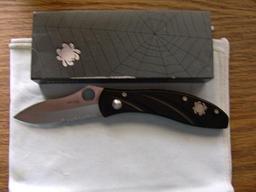 Spyderco Vesuvius.jpg