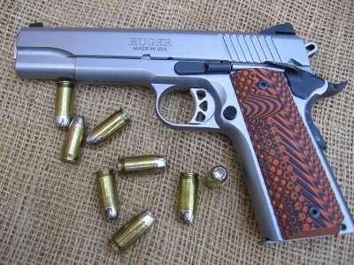 Custom Ruger  LOK-GRIP SR1911.JPG