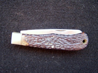Big 'ol knife!