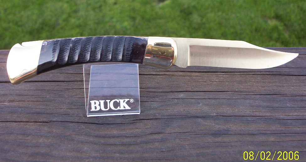 Jigged Water Buffalo Horn Buck 110