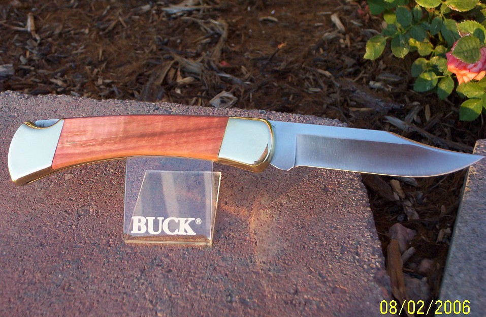 Buck custom 110 pink #1.jpg