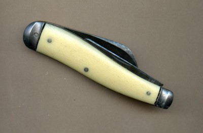Wostenholm french ivory080.jpg