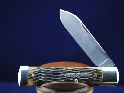 great-eastern-tidioute-cutlery-antique-green-jigged-bone-wall-street-lock-back-69.gif.jpeg