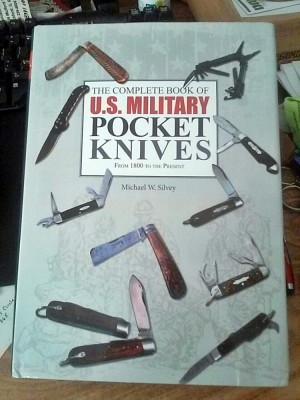 Book US Military Knives.jpg