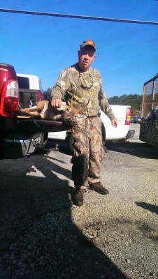 6 pt. Buck 145lbs. Oct. 12,2015  (7).jpg