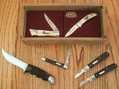 SCHRADE I-XL's - WARREN WHITTLERS - 147RB - OLE SMOKY 72.jpg