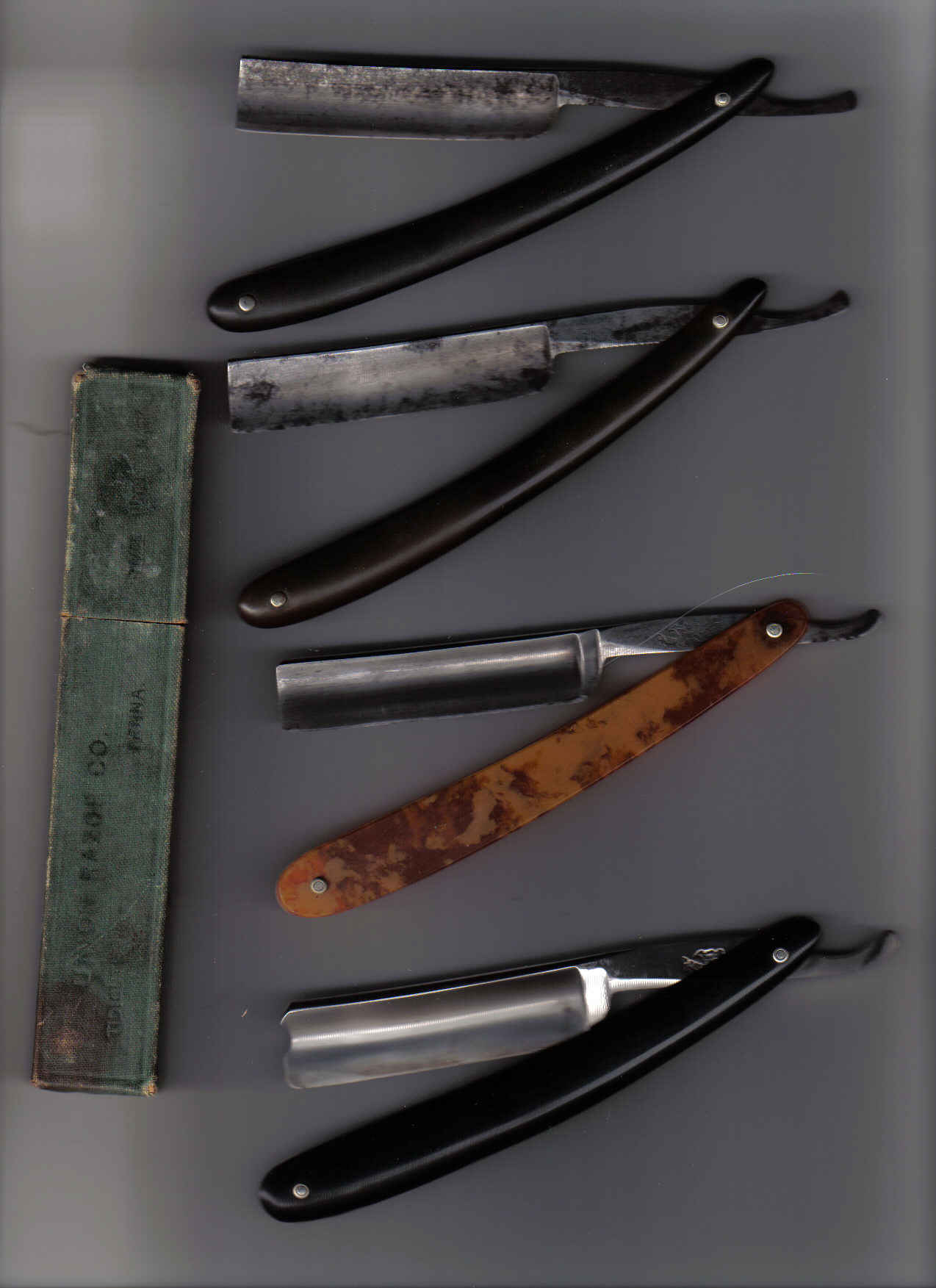 Tidioute RAZORS.jpg
